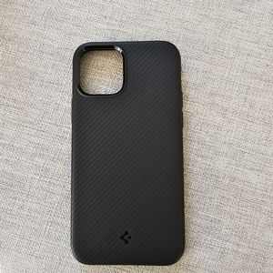 Spigen iPhone 12/12 Pro Mag Armor Case with Magsafe